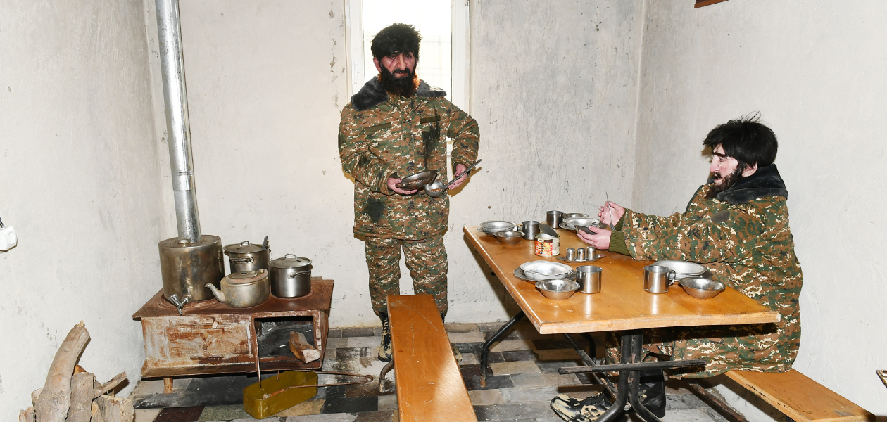 Parc des Trophées, Bakou, Azerbaïdjan : statues de cire représentant des soldats arméniens. © The Presidential Press and Information Office of Azerbaijan/Wikipedia (CC BY 4.0)