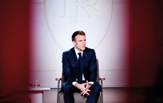 “L’extrême centre” du président Macron : politique de la vertu ou posture autoritaire ?