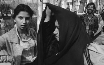 Azadeh Kian : “Les débats sur le voile existent depuis l’origine des mouvements de femmes en Iran”