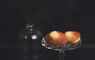 Le goût de la madeleine et autres souvenirs majuscules