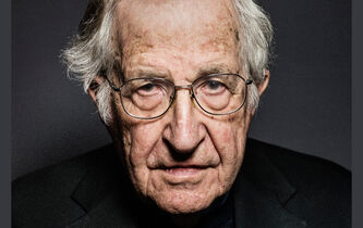 Noam Chomsky et les promesses illusoires de ChatGPT