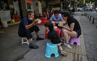 “Les toilettes ? Elles sont dans l’hôtel en face de la rue” : une expérience des espaces publics en Chine