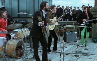 Michka Assayas : “Le documentaire ‘Get Back’ raconte une chose universelle, la fin de l’enfance”