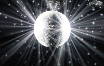 La fête, vous la voulez comment ce soir ?