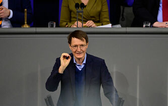 Politique allemande de santé : Hegel en piqûre de rappel ?