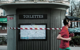 Tous égaux… face au manque de toilettes publiques