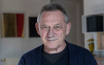 Yves Michaud : “Nous vivons une atmosphère d’hédonisme mâtiné d’égoïsme sentimental”